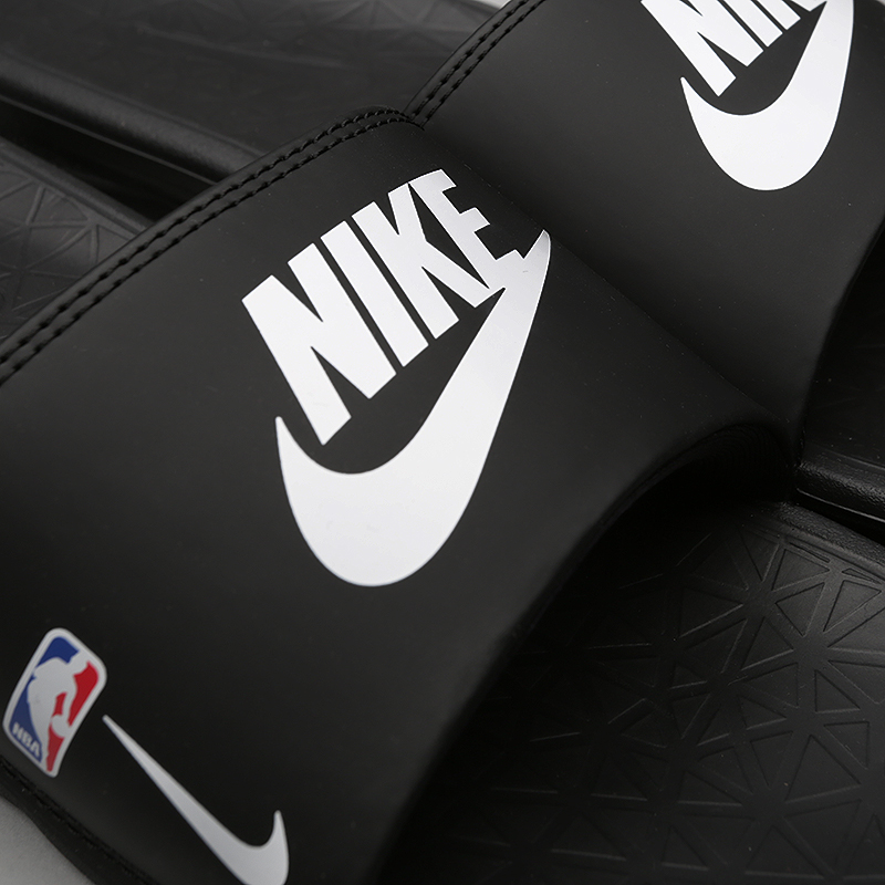  черные сланцы Nike Benassi Solarsoft NBA 917551-004 - цена, описание, фото 3
